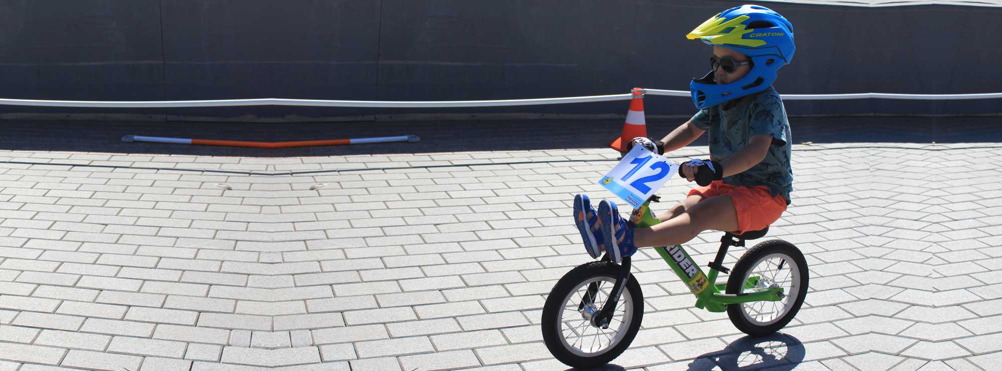беговел Strider магазин